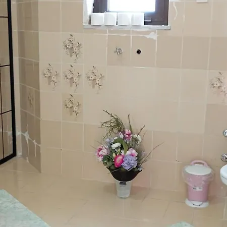 Huzurlu Ve Doga Ile Icice Villa