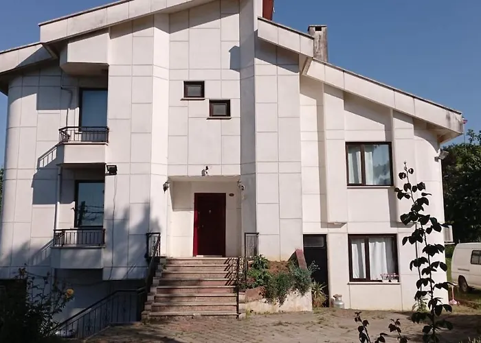 Villa Huzurlu Ve Doga Ile Icice Trabzon